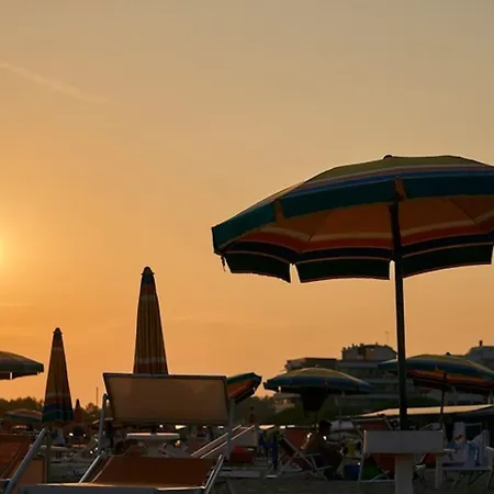 Seafront With Terrace And Parking Bibione