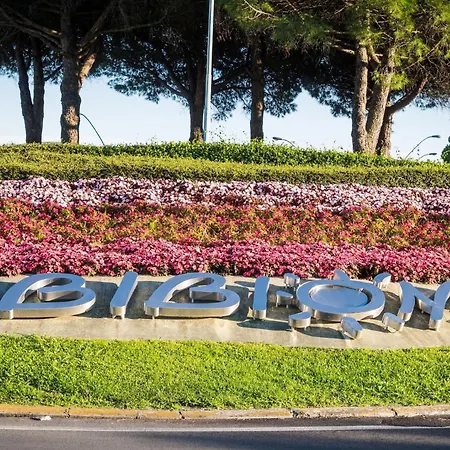 Seafront With Terrace And Parking Appartamento *