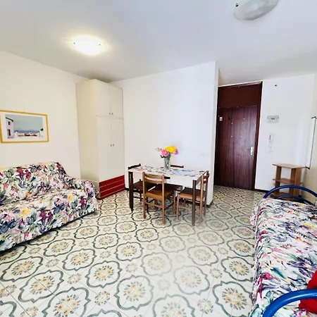 Apartment Seafront With Terrace